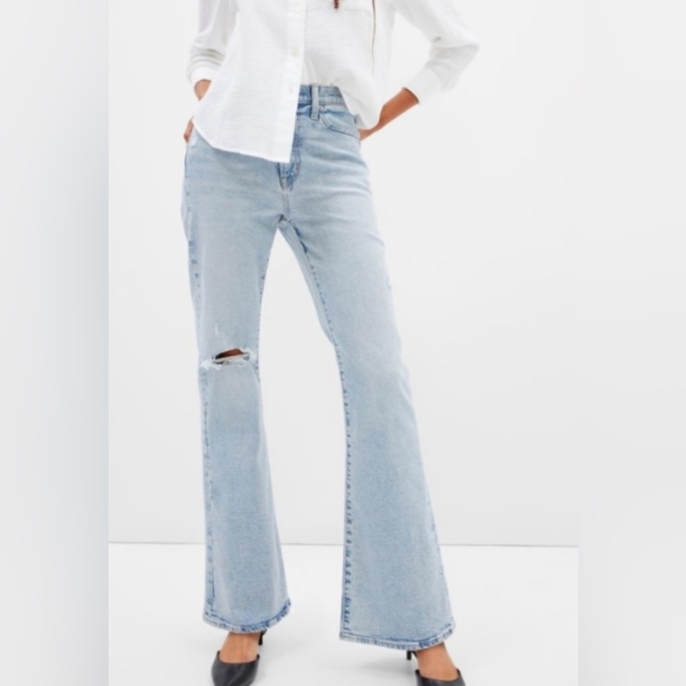 Gap 70s Flare Light Wash Distressed High Waist Stretch  14/32 LONG